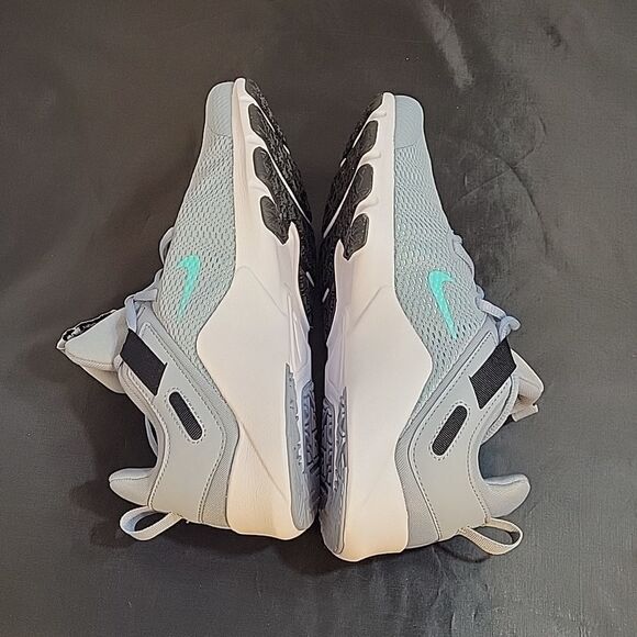 BRAND NEW LEGEND ESSENTIALS CROSS TRAINING WOMEN"S SNEAKERS - Picture 6 of 14